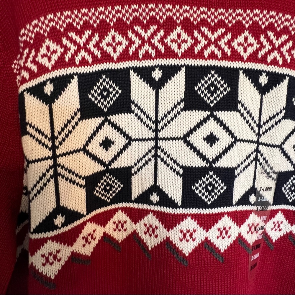 Dockers Classic Red Geometric Men's Crewneck Winter Holiday Christmas Sweater XL - Picture 2 of 7